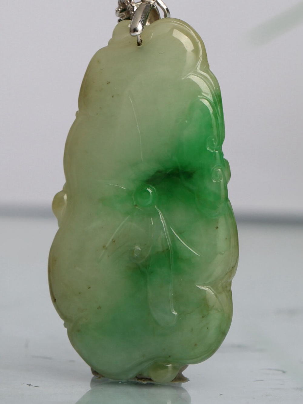 Cert'd Untreated Green Natural Grade A Jadeite Jade Pendant lotus leaf
